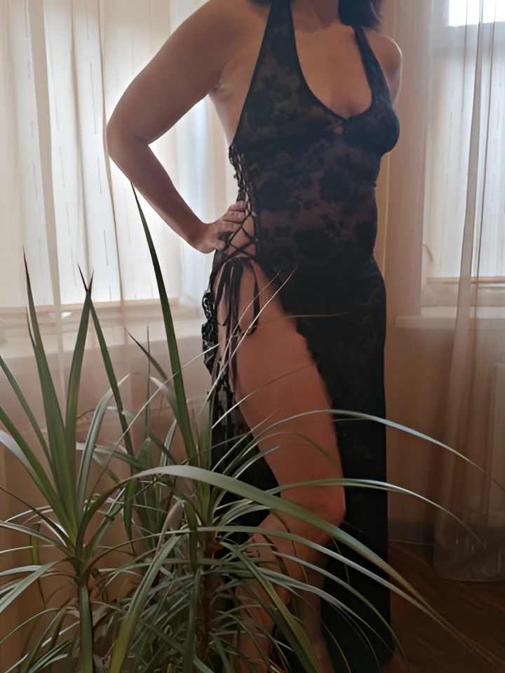 Индивидуалка Борислава, доступна для личного знакомства от 2000 руб