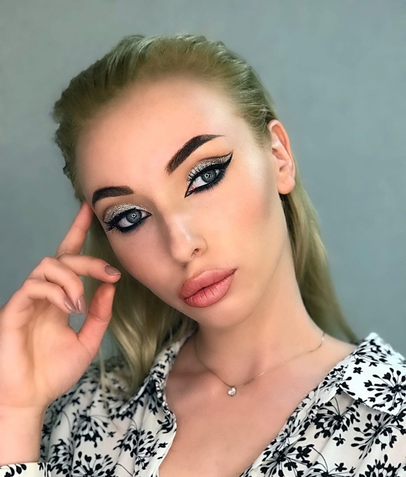 Рита привлекальеная девушка из Сыктывкара цена от 3500 руб