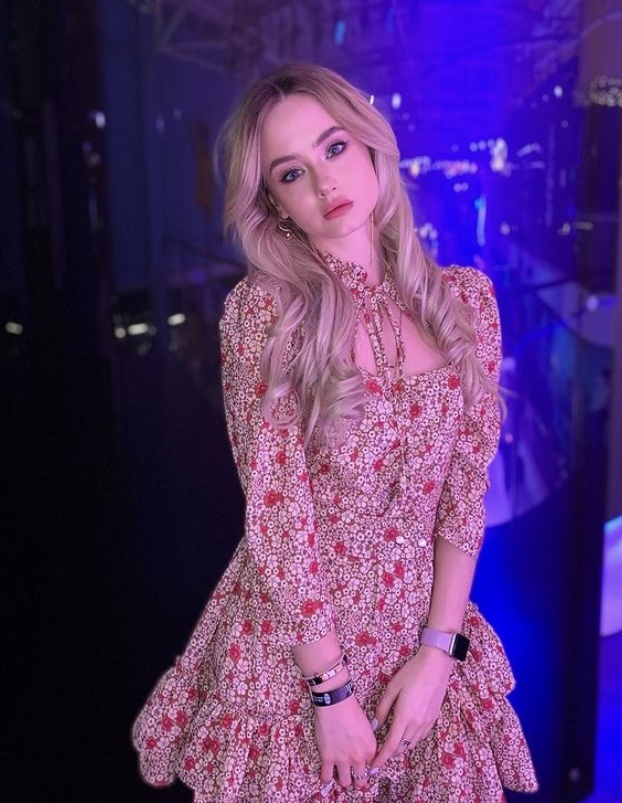 🎥 Евгения привлекальеная девушка из Сыктывкара цена от 6000 руб