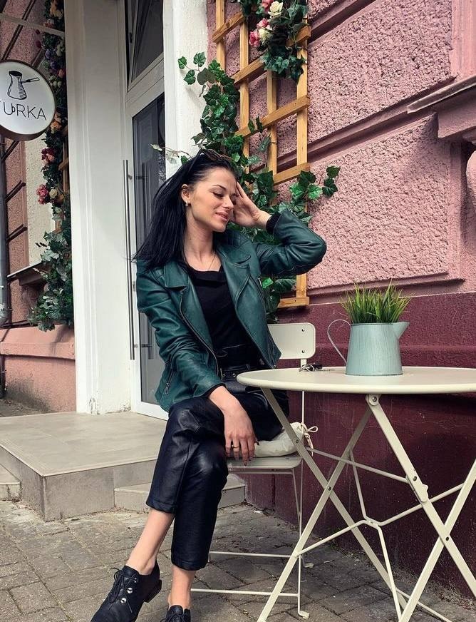 🎥 Ева привлекальеная девушка из Сыктывкара цена от 3000 руб