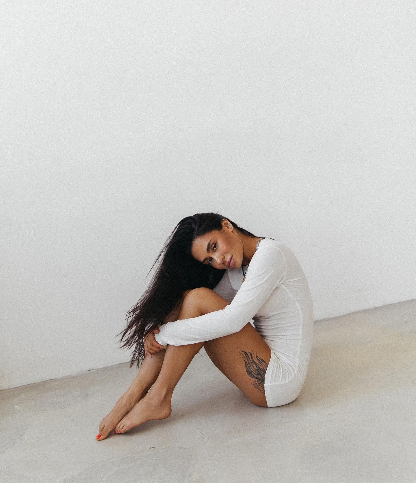 Ева привлекальеная девушка из Сыктывкара цена от 4000 руб