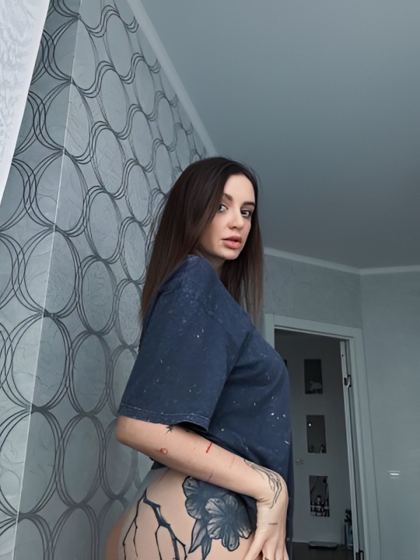 Света привлекательная девушка из Сыктывкара цена от 2000 руб